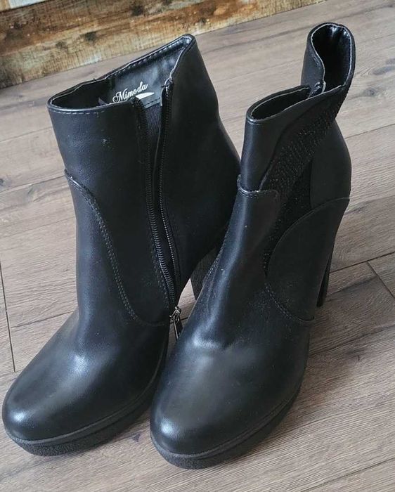 черни боти на дебел ток от Mi moda естествена кожа