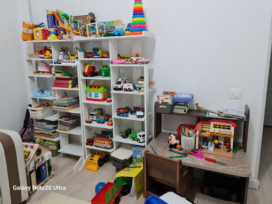 Полки для игрушек