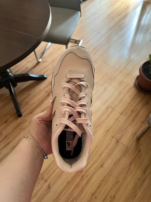 New balance маратонки