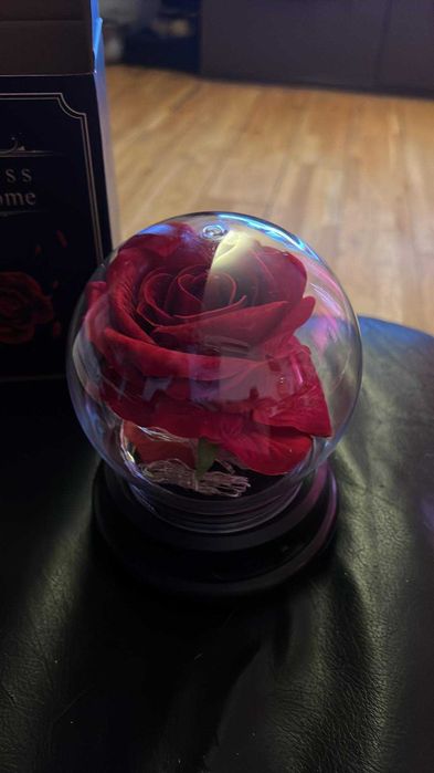 Нова роза LED светлини кутия Подарък за жена приятелка гадже Годишнина