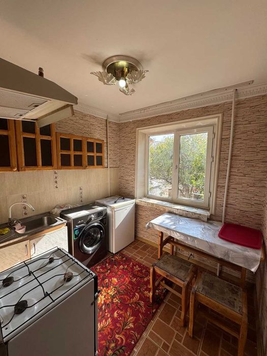 4 Сдаётся квартира 1 ком этаж: 2 Партсъезд