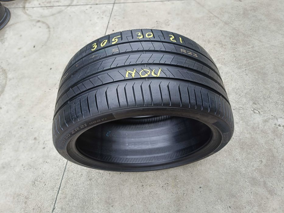 O anvelopa noua de vara 305 30 21 pirelli p zero p z4