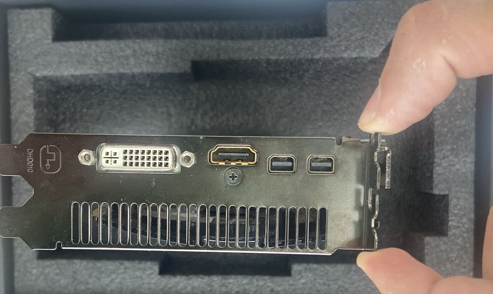 Gigabyte WindForce Radeon HD 7950 видео карта