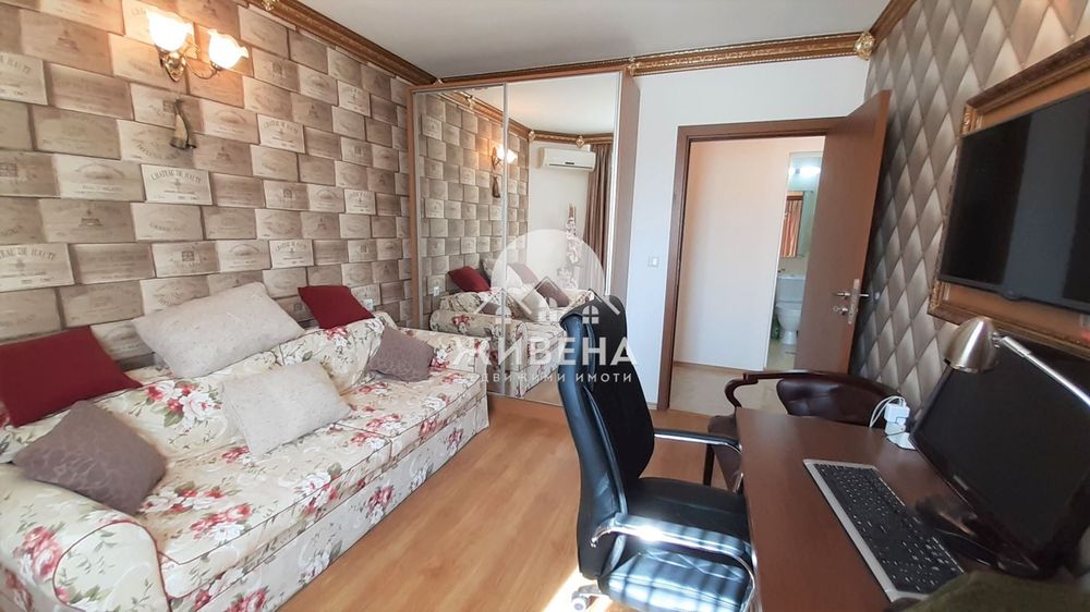 Тристаен апартамент за продажба в к.к.Слънчев бряг