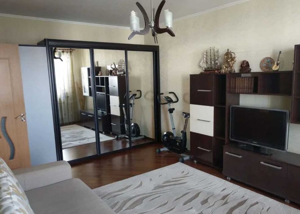 Дава се под наем Двустаен апартамент в Пловдив, Южен - 60 кв.м за 280.5 € - Снимка #1