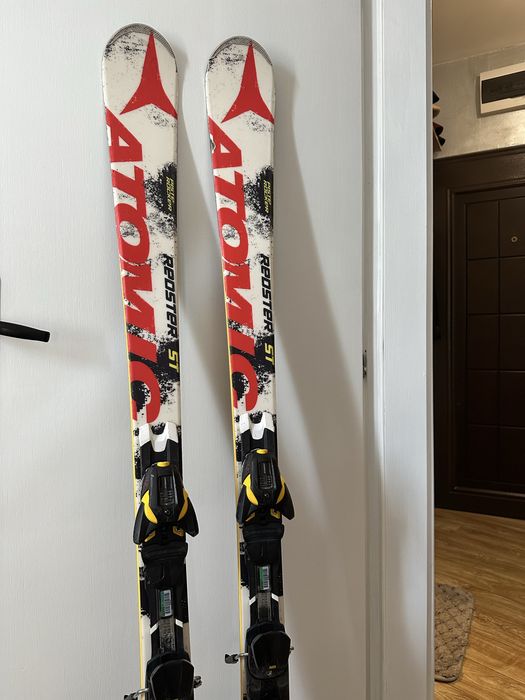 Atomic Redster ST 156 cm + автомати