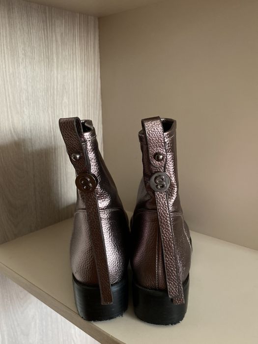 Продам женские полуботинки