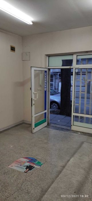 Дава се под наем Магазин в Бургас, Възраждане - 30 кв.м за 350 € - Снимка #5