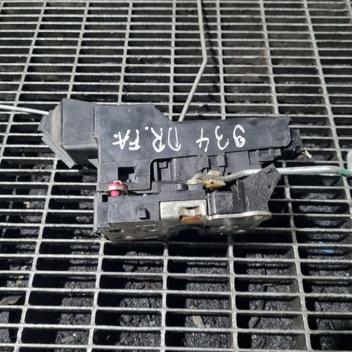 Broasca usa dreapta fata Dacia Duster 2010 - 2013 SUV 4 Usi (934)