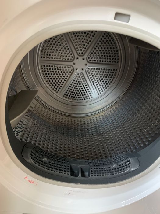 Сушилня за дрехи Whirlpool 6th sense 8 kg