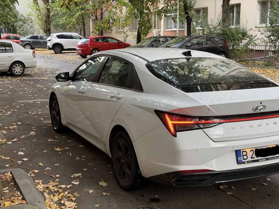 HYUNDAI Elantra 2023 — imagine 4