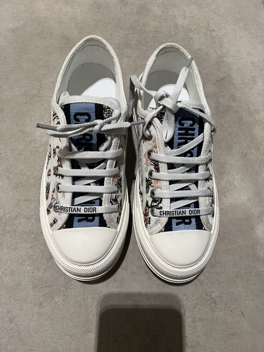 Маратонки Dior.