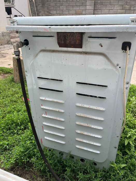 Духовка работает