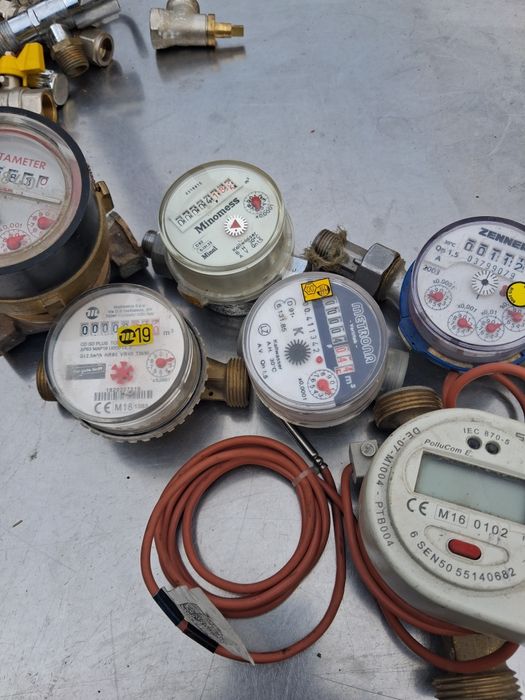 Vând apometre de apa