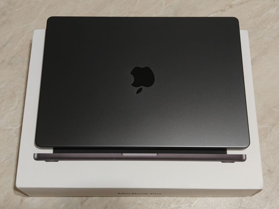 MacBook Pro 14 M5 24/1TB 27 циклов