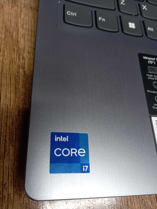 Lenova Core i7 - 11Gen