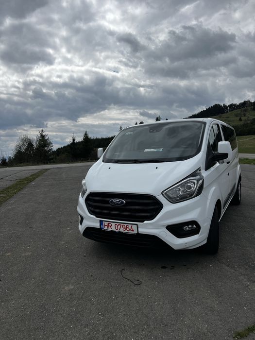 Ford Transit custom 2023