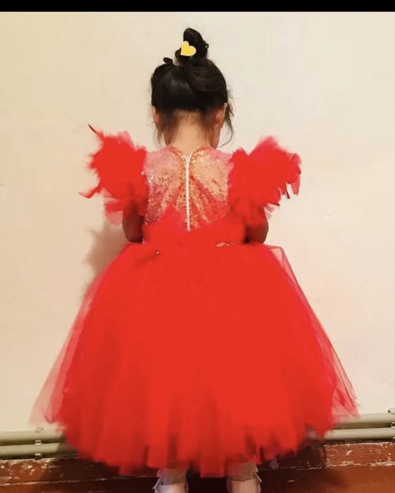 Платья для девочек