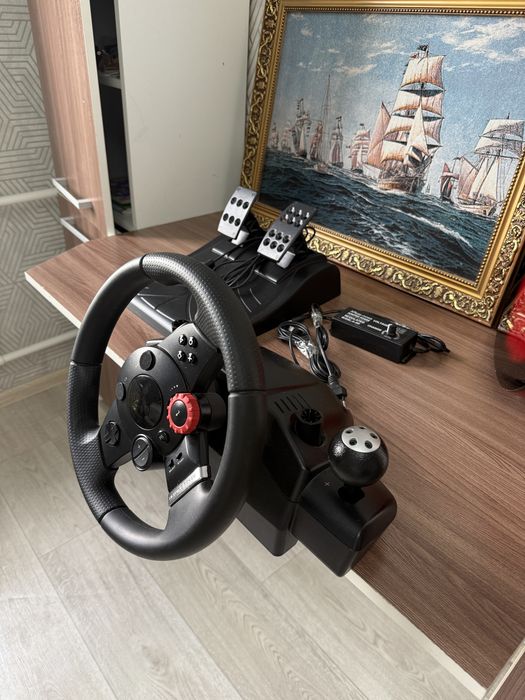 Продам игровой руль Logitech Driving Force GT
