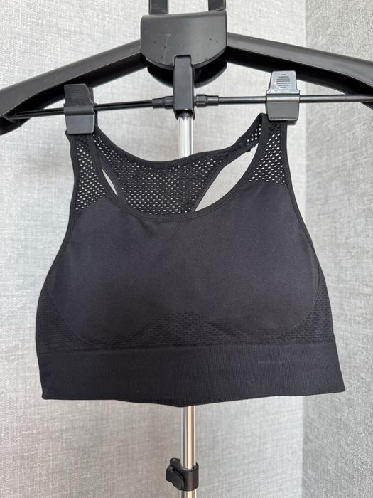 Женский спортвный топ