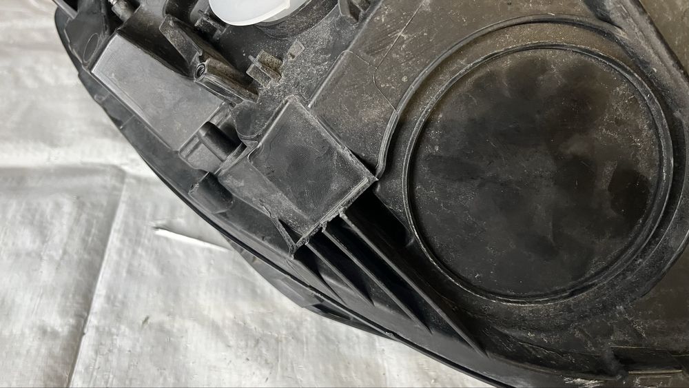 Ляв фар Audi A6 C7 (2014-2016)