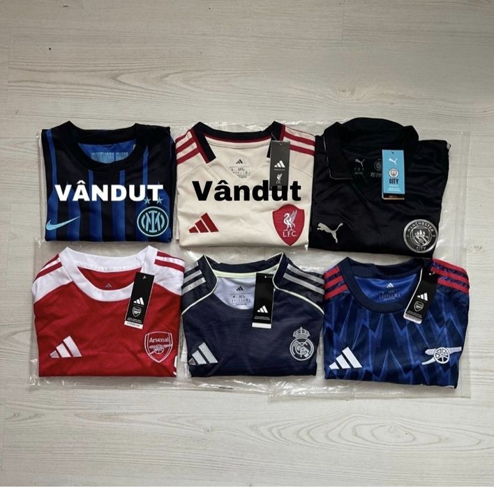 Tricouri de Fotbal
