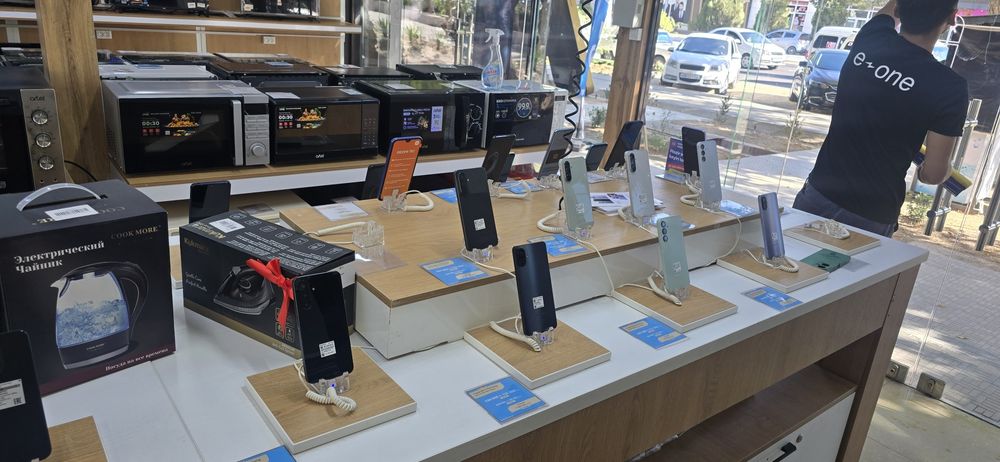 Samsung A56 8/256 gb Har-hil turdagi telefon modellari mavjud