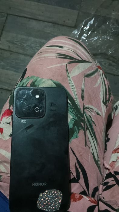 Vând Samsung și honor Smart 200