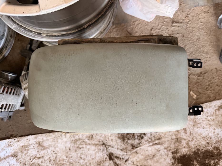 Подлокотник от ES300