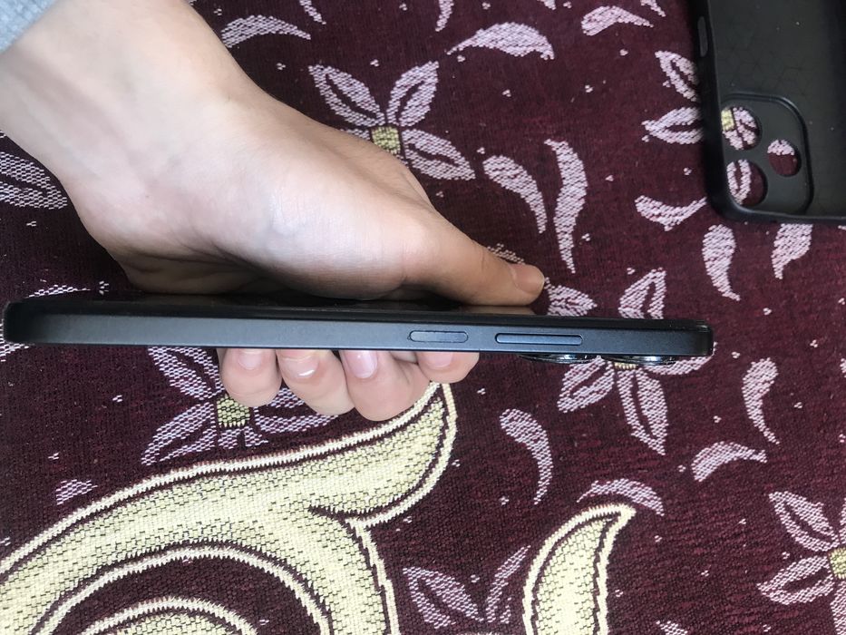 Продам телефон redmi