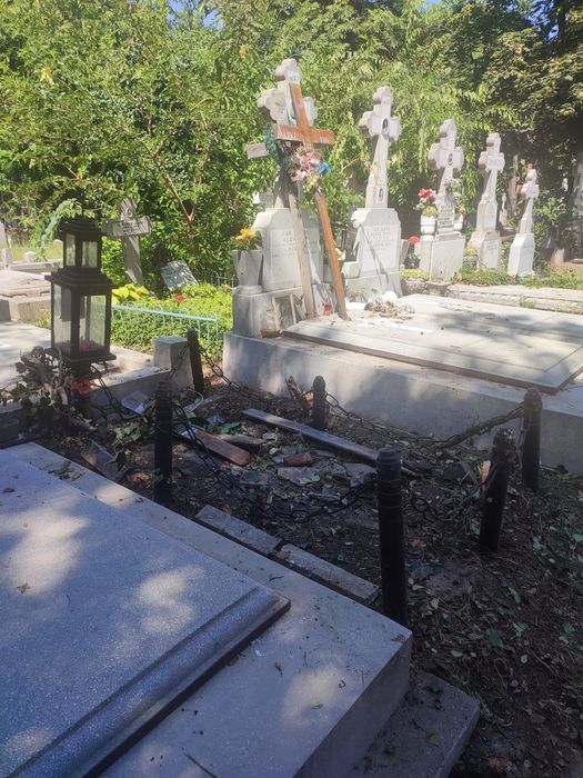 Loc de veci in cimitirul bellu