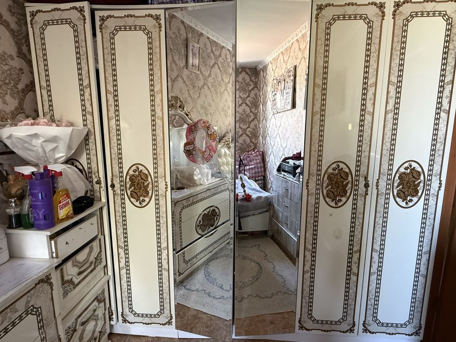 Спальный гарнитур