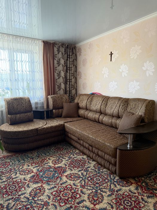 Продам Диван в отличном состоянии.