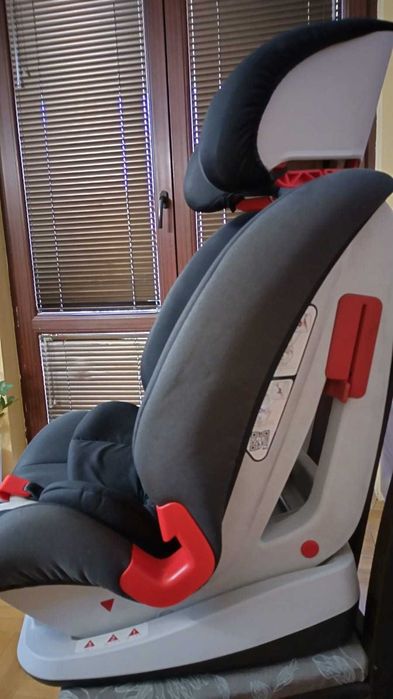 Столче за кола Chicco YOUniverse (без Isofix)