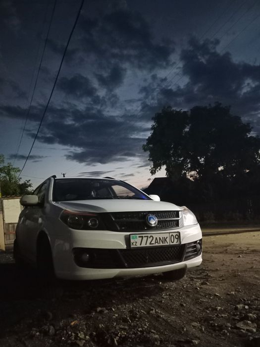 Продам Geely MK Cross 2014 года