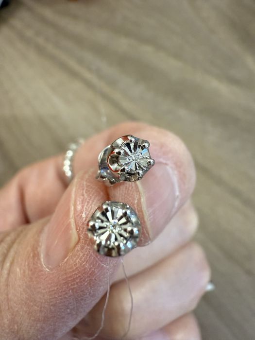 Пусеты серебро с бриллиантом