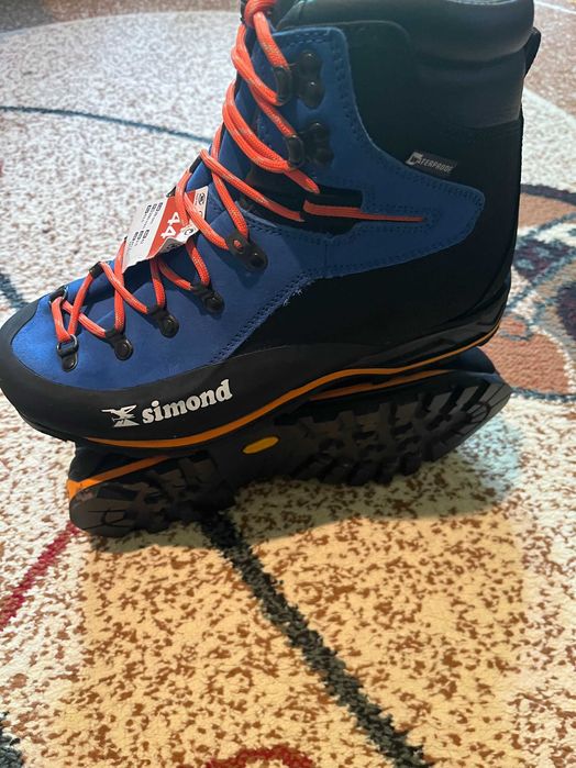 Bocanci barbati alpinism