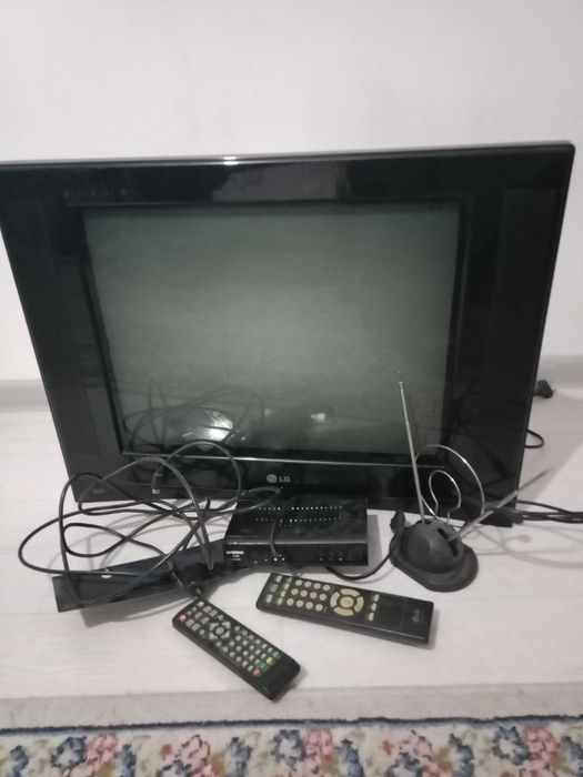 Продам телевизор