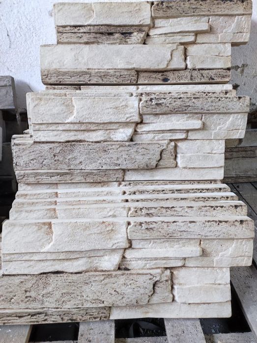 Декоративни камъни