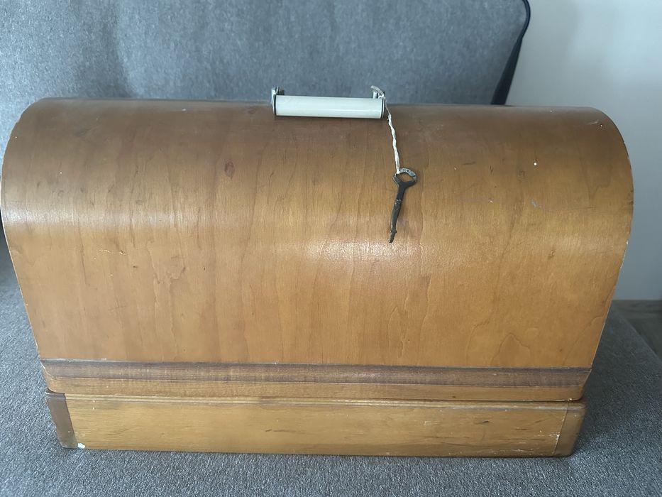 Стара шевна машина