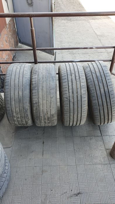Продам комплект шин r18
