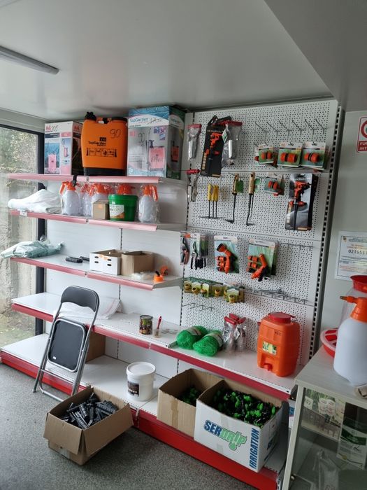 Raft metalic magazin