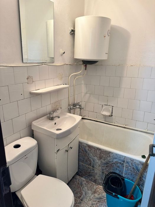 Garsonieră,etaj 3/4,cu Centrală termică,V.Rosie