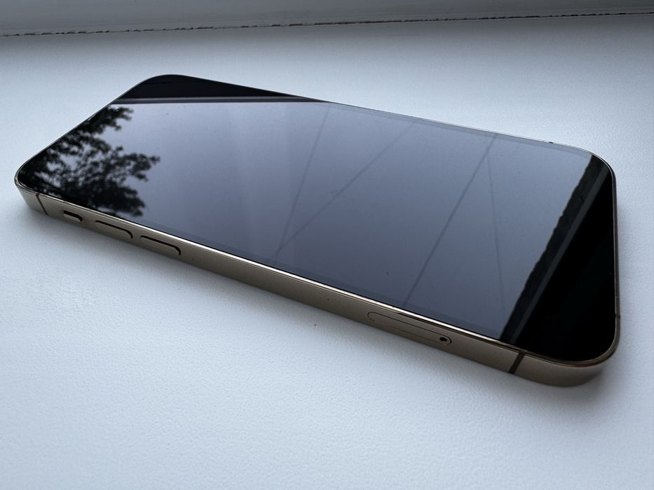 Продам iPhone 12 Pro 128 ГБ