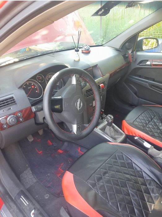 Vând ( 1200€) sau schimb cu Logan mcv