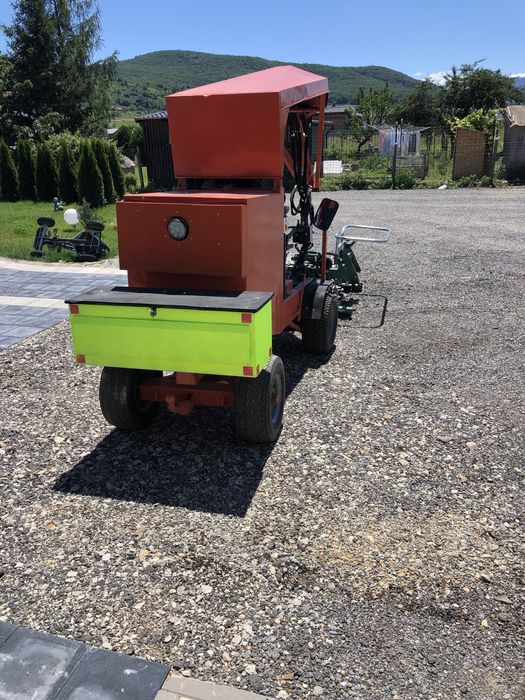 Vand masina de pavaje, 9000€,accept oferte sau schimburi