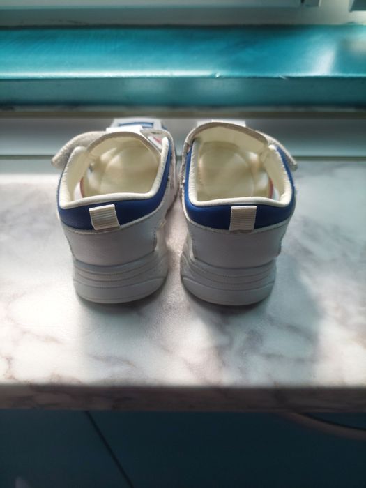 Кожени меки сандалки