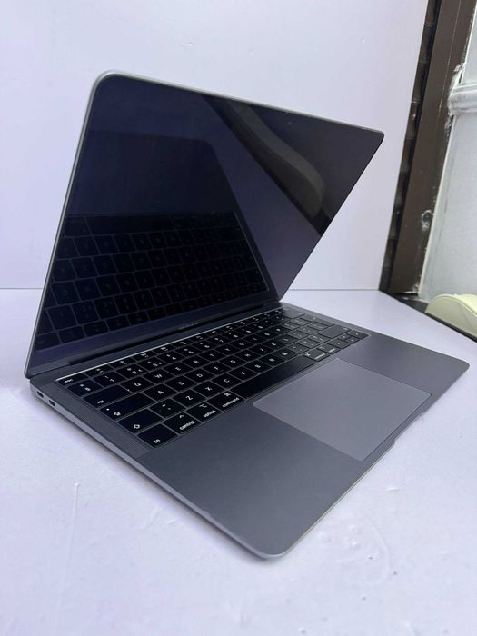 MacBook Air 13-inch core i5