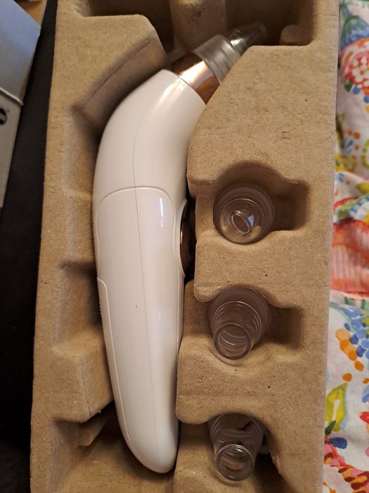 Dispozitiv curatare față