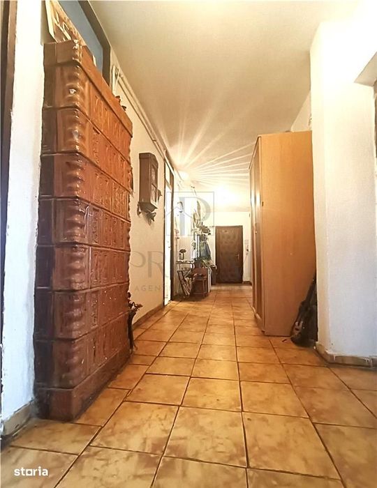 ARADULUI - 4 cam - 2 bai - 1 balcon 13mp - debara - decomandat - centr